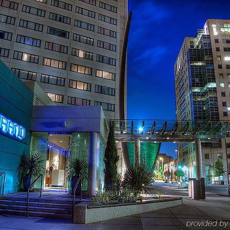 Hotel Murano Tacoma Exterior foto The entrance to the complex